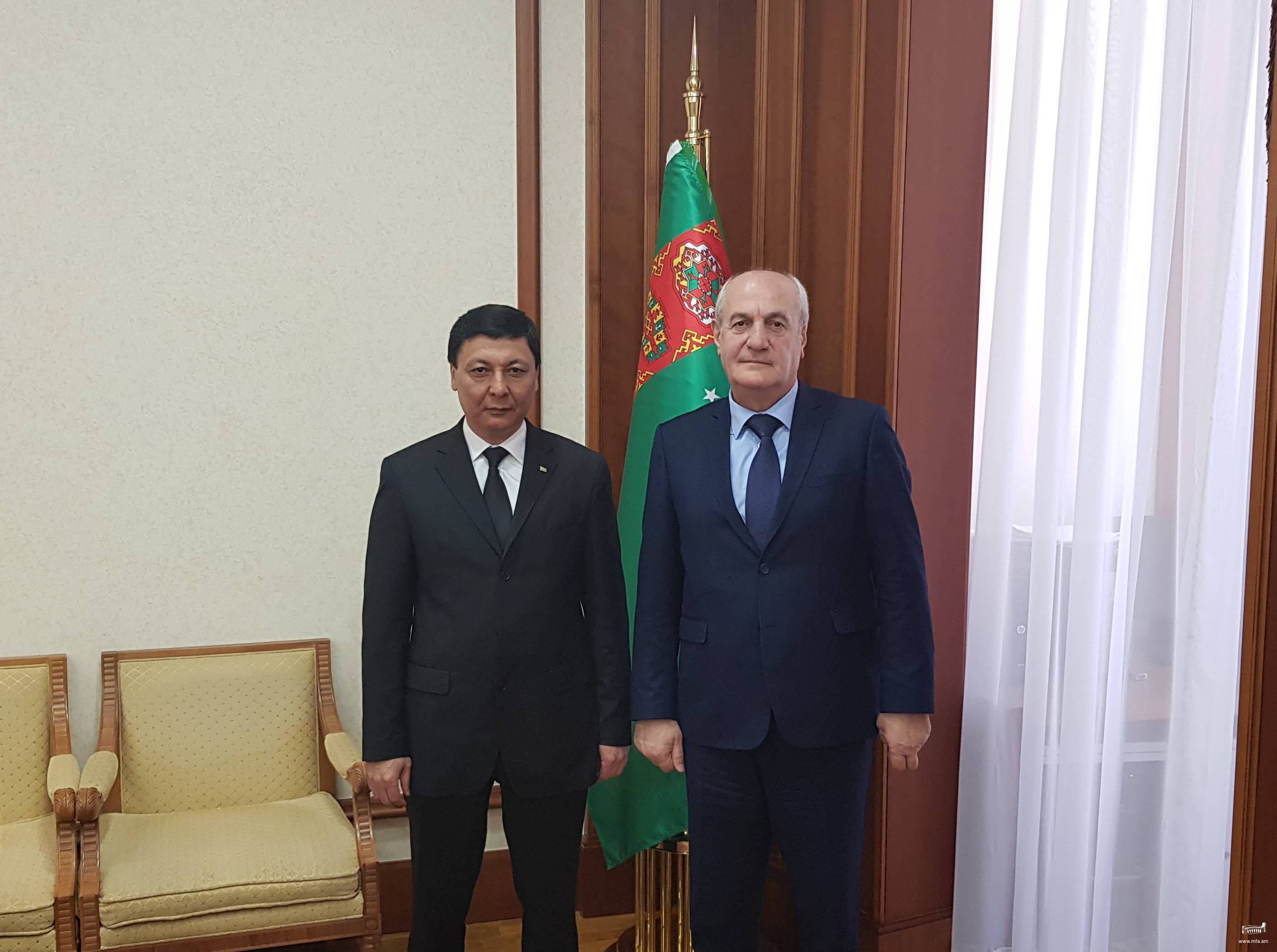 Դեսպան Գառնիկ Բադալյանի հանդիպումը Թուրքմենստանի ֆինանսների և էկոնոմիկայի նախարար