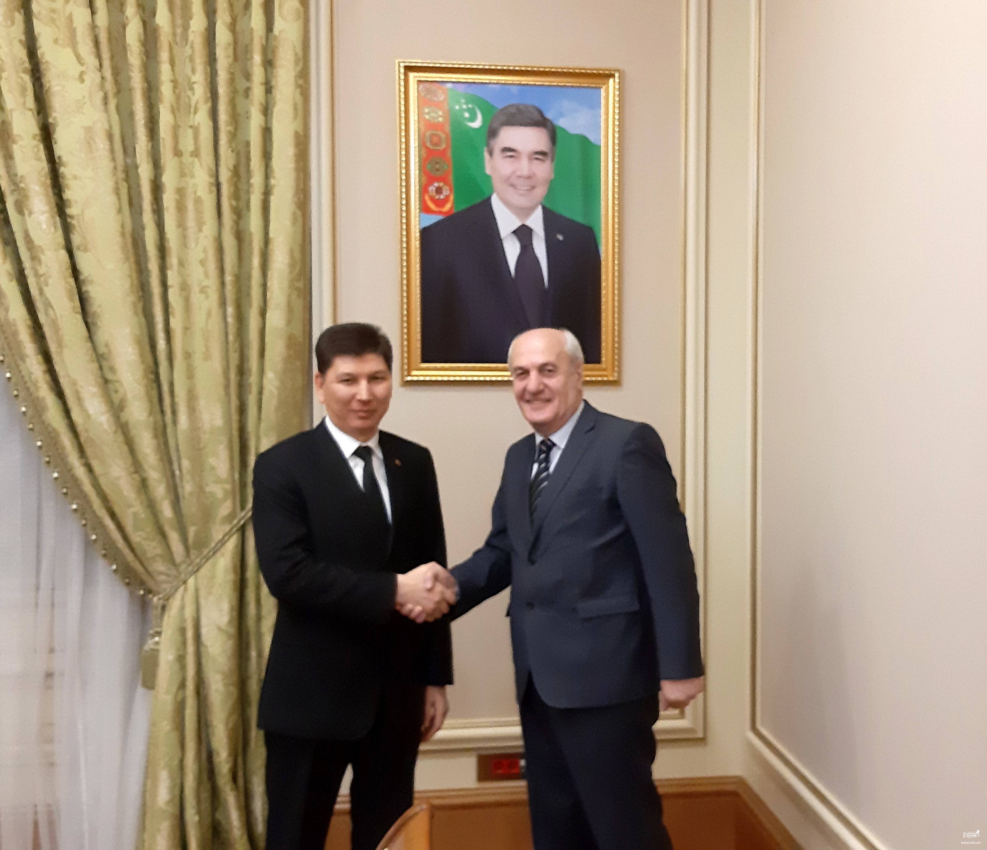 Встреча посла Бадаляна с Заместителем председателя Кабинета министров Туркменистана.