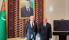 Դեսպան Գառնիկ Բադալյանի հանդիպումը Թուրքմենստանի գիտությունների ակադեմիայի նախագահի հետ